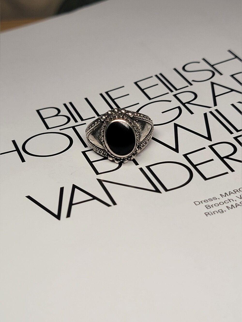 VINTAGE STERLING SILVER BLACK ONYX RING